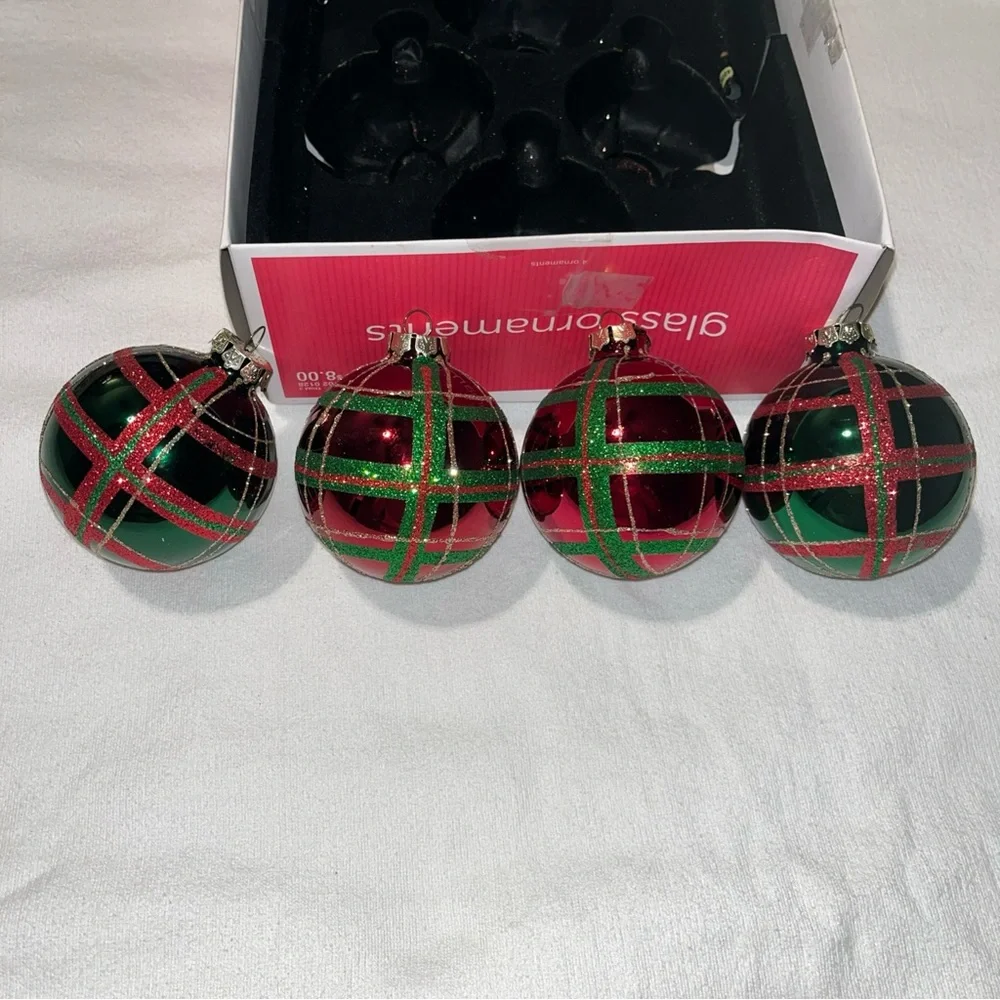 Vintage Festive Red and Green plaid Holiday Ornaments - Picture 4 of 10